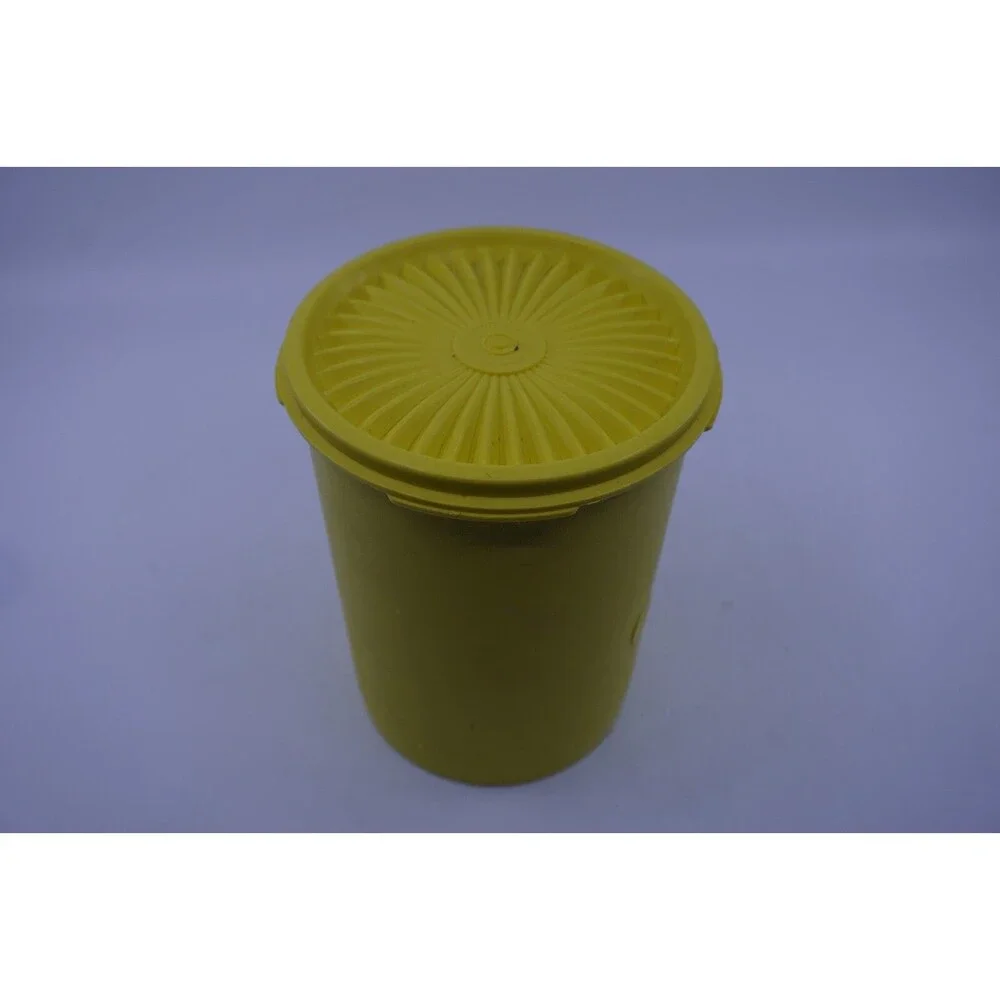 Vintage Small #811-13 Yellow Tupperware Canister 8 in. Daffodil